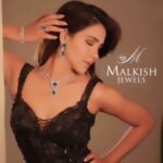 Akshitaa Agnihotri Instagram – Wrapped in luxury, these jewellery whisper the secrets of opulence and sophistication 😍

Muse: @akshitaa.agnihotri 
Jewellery: @malkishjewels
Makeup and Hair: @ojasrajani 
Photography: @lsd.photography.official 
Outfit: @mireyasanya