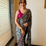 Akshitaa Agnihotri Instagram - Akshata in our Brasso printed georgette black n silver sari teamed with a hand embroidered zardozi border in silver n hot pink finished with hot pink facing n teamed with a hot pink sequenced choli for an ultra glam look.. #akshitaaagnihotri #sangeetakrishnani #saree #indianoutfit #fashion #outfitinspiration #outfitoftheday