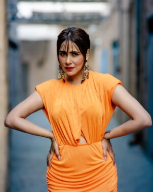 Akshitaa Agnihotri Instagram - Making an impact, not just an impression.🫠
.
.
.
Jewellery: @sorayajewels.in 
Shot by @asimsproductionfilms 
.
.
#dubaijewellery #indianjewellery #dubai #dubaifashion #jewelry #indianjewellery #jewellery #uae #earrings #dubaijewellerydesigner #k #ukjewellery #uaejewellery #akshitaaagnihotri #australianjewellery #pakistanjewellery #follow #fashion #highendjewellery #diamonds #dubairings #gemstones #jewellerydesign #dubailife #rings #jewelleryaddict #india #weddingjewellery #abudhabijewellery #alseefdubai