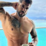 Alain Rocben Instagram - 🇫🇷 Dans quel programme 📺tu veux me voir ? 🇪🇸En que programa 📺quieres verme ? 🇧🇷Em que programa de TV você quer me ver ? 🇬🇧What TV show do you want to see me on ? #tvshow #tvshows #realityshow #alainrocben