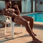 Alain Rocben Instagram – 🇨🇴Las 5pm Delicioso fin de tarde 30 grados a la sombra, el agua esta caliente y la compañía óptima.
🇫🇷 17h Délicieux fin d’après-midi, 30 degrés à l’ombre, l’eau est chaude et la compagnie optimale RAD. #swimmingpool #swimwear #alainrocben