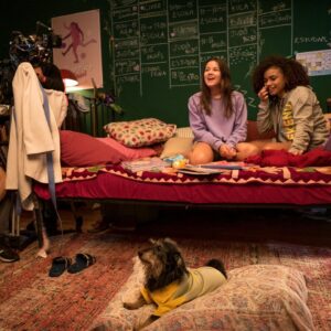 Alana Cabral Instagram - HOJE ESTAMOS NO TOP 2 DE FILMES MAIS ASSISTIDOS DA @netflixbrasil e @netflixpt ! Obrigada a todos pelas mensagens e por compartilharem essa história. Viva o cinema! #meninasnãochoram