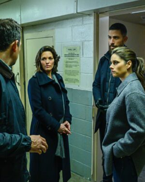 Alana de la Garza Instagram - Intense episode tonight. Don’t miss it. #cbs @fbicbs #allnew
