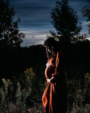 Alaqua Cox Instagram - So excited to be bringing this little pumpkin into the world in just a few days!🧡 I can’t wait to finally hold you in my arms🥹