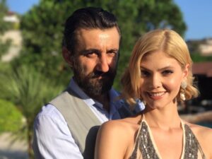 Alara Bozbey Instagram - Bu akşam 20:00de Star tv'deyiz 💓💓💓#dolunayzamanı