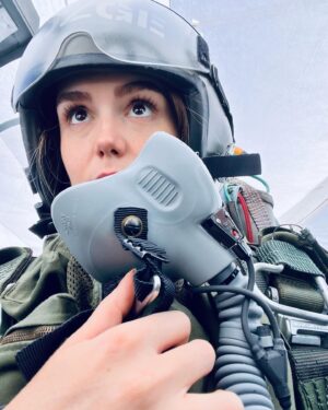 Alara Turan Instagram - “Hür” şimdi tüm bölümleriyle @tabii de yayında. 
Ne güzel insanlarla tanıştım, ne güzel deneyimdi… Emeği geçen herkese selam olsun. 🫡