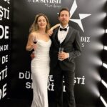 Alara Turan Instagram - Az biraz karışık kaset #bye2022 👋🏻