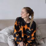 Alba August Instagram - Havde en lang snak en iskold formiddag i Stockholm med Dorte Hygum 🤍 Vi talte om at indpasse sig under sociale spilleregler, om at føle sig utryg. Ensom. Og weird. Interviewet kan læses i @politiken Foto @thomasborberg