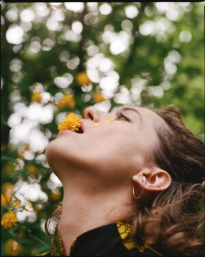 Aleksandra Hamkało Instagram - Flower erotica
.
📸 @valklove