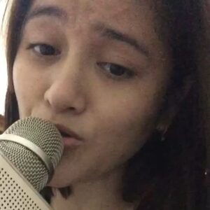 Alenta S. Hombing Instagram - Rasa terbentuk dari sebuah Kebiasaan maka jika hal itu sirna timbul Rindu,, bersenandunglah dan berbahagialah masih dapat menikmati rasa rindu itu jgn ditolak jalani dg Santun dan Berirama ,, ones of my favorite part “suwe2 wegah” #mendadakpujangga😀