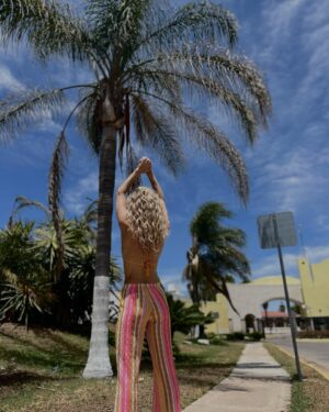 Alex-Anne Aubé-Kubel Instagram - ☀️