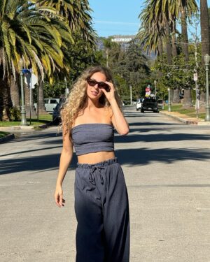 Alex-Anne Aubé-Kubel Instagram - Made it to Hollywood. ⭐️