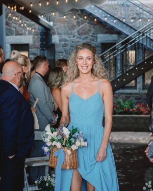 Alex-Anne Aubé-Kubel Instagram - Le sourire dont je rêvais pour une journée bien spéciale. ✨

Merci à @bilalmasri__  et @smileboutik.clinic  pour avoir rendu cela possible. 

📸 @brie.thomason thank you for capturing this moment. 🥹