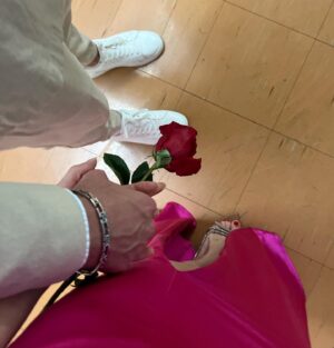 Alex-Anne Aubé-Kubel Instagram - Closing night and Valentines 🌹🪩