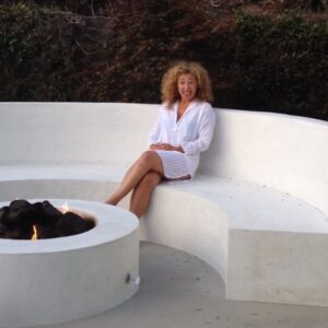 Alex Kingston Instagram - For those of you who missed it here is my ALS ice bucket challenge part 1