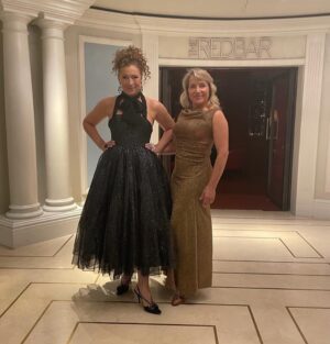 Alex Kingston Instagram - Feeling super happy after meeting @cje_official to discuss the style of dress she would create for Teens Unite Charity “Strictly” Fundraiser….and I am thrilled with the result 👍🏼❤️❤️❤️💋💋💋💋💋Thank you so much