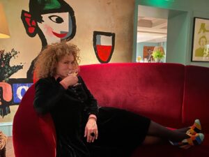 Alex Kingston Instagram - love is…
my @ferragamo heels
can you believe they were designed in 1942! xx