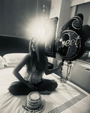 Alexa Nisenson Instagram - sweet • sixteen • in • nyc 🎂