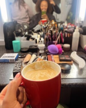 Alexandra Mardell Instagram - Autumn fun ☕️🍁☀️🎃🎤🤎🍷