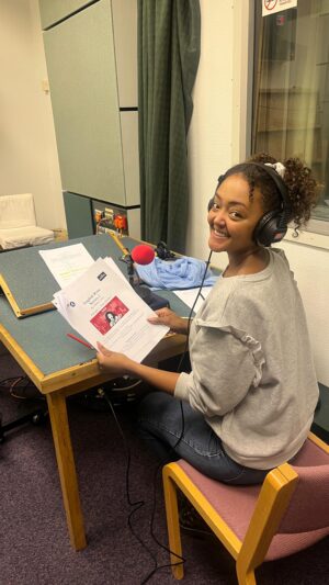 Alexandra Mardell Instagram - Another gorgeous week in Bristol recording English Rose Series 2 with some OGs and some fabulous newbies!
Can’t wait to hear it back! 
Out this December! @bbcradio4 @bbcsounds 
🌹