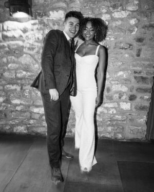 Alexandra Mardell Instagram - L Y R 🩶

Copyright @bloomweddingsuk @alexandramardell ©️