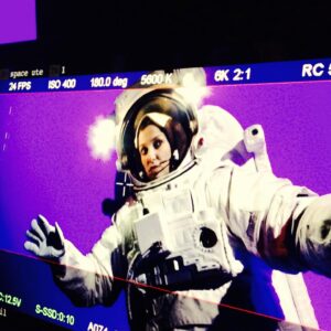 Alexandra Maria Lara Instagram - Fly me to the moon ✌🏻& ❤️ #tbt #geostorm #wheninspace