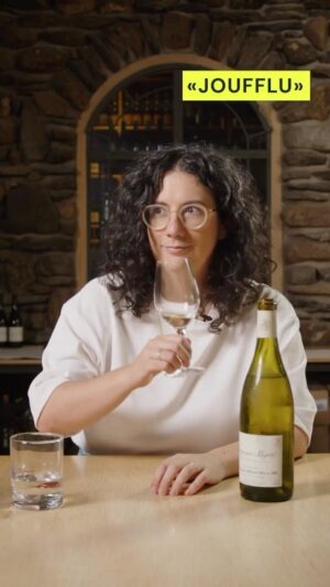 Alexandra Stréliski Instagram - Retour au travail… 😜
Après dur dur labeur, je vous ai choisis les vins dans la cave de la @agencelaqv pour le spectacle en plein air à Joliette. Il reste des places sur la pelouse si vous voulez! 24-25-26 Août. Le vin va être bon!
#cestbonpourlesreins

Avec: @tastet.ca   @narbru

Pour acheter vos billets, lien dans la bio!