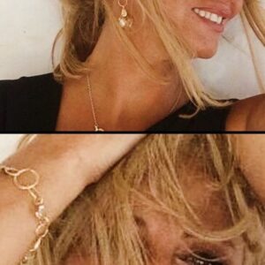 Alexandra Lencastre Instagram - ‘Merry.. me? .. oh .. XMAS