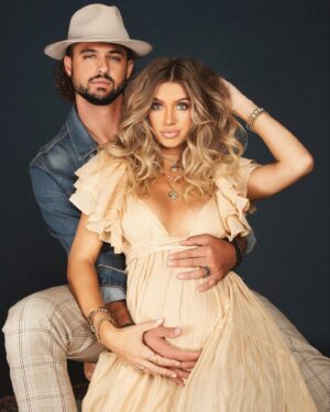 Alexandria DeBerry Instagram - 5 years as husband   wife ⚡️ 

we’ve seen God’s goodness   redemption in countless ways.. been challenged, grown together,   loved hard. 

happy anniversary, baby daddy 🤍 year 5 of marriage brought us our greatest gift 👼🏽 I feel overwhelming blessed!

& @kellyannestyle— 
 this bohemian pregancy studio shoot was a dream; I can’t wait to share the rest! 💛🌙💫

#november26 #1126 #pregnancyfashion 
#5yearsmarried #coupleshoot #30weekspregnant #pregnancyshoot #howtheyrevealed #dirtybootsmessyhair #houstonphotography