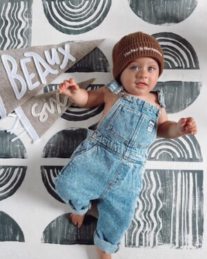 Alexandria DeBerry Instagram - BEAUX DIESEL months 6   7 ⚡️ (swipe for the cutest lil sushi roll in his new fit 🎎)

officially 7 months today & has: 
🇯🇵 moved to a new country   got his 1st passport stamp 
✈️ taken his 1st flight / taxi ride / train
🍓 started food & is a big fan of strawberries   sweet potato 
⚾️ attended his 1st baseball game (go @yomiuri.giants )
🦷 had 2 bottom teeth poke through
💪🏼 can hold a plank   starting to crawl
👀 has lashes a girl can only dream of
😁 thinks his daddy is hysterical
📸 loves the attention he gets from sweet strangers when out   about here

#babymilestones #6monthsold #7monthsold #beauxdiesel #babybeede2022 #babyfever #blueeyedboy #babyboystyle