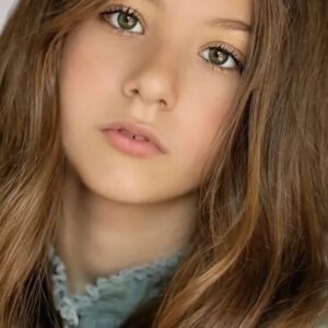 Alexis Arnold Instagram - This is a fun Reel IG decided to make for me. It pulled a bunch of stories together. Thanks Instagram #instagram #igreels #instagramreels  #funreels #photography #actress #model #inspiration #inspiring #quotes #love #faith #headshots #art #alexisarnoldactress #alexisarnoldmodel #alexisarnold #hazeleyes #uniquelook #exotic #extrinsic