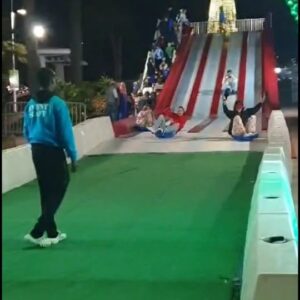Alexis Arnold Instagram - When the slide is faster than you thought! 😆😆🤣🤣

#sledding #ice #snowsledding #slide #tubing #crash #funny #funnyreels #laugh #laughing #friends #funwithfriends #reels #funnyreelsinstagram #instagram #🤣 #😆 #omg #alexisarnold #alexisarnoldactress #alexisarnoldmodel #speed #toofunny