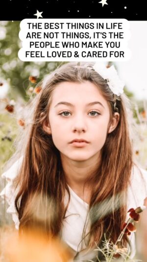 Alexis Arnold Instagram - The best things in life are not things, it's the people who make you feel loved & cared for. #love #caring #inspiration #people #alexisarnoldactress #alexisarnold #alexisarnoldmodel #model #actress #flowers