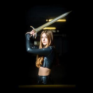 Alexis Arnold Instagram - Throwback Thursday to that time I worked with Heer Khan Photography. Her and her husband are such great photographers! Go checkout her work! #photographer #model #actress #sword #leather #dark #tough #fantasy #fantasyart #croptop #forever21 #longhair #underworld #vampire #vampireslayer #alexisarnold #alexisarnoldactress #alexisarnoldmodel