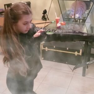 Alexis Arnold Instagram - I love archery! Practicing an action scene for a movie in the house because its raining outside..for safety reasons I can't pull back as much as I'd like to. .#archer #archery #action #actionstar #movie #stunt #hawkeye #hawk #recurvebow #bow #bowandarrows #arrow #reddawn #hungergames #katniss #katnisseverdeen #underworld #fortnite #fog #practice #alexisarnoldactress #alexisarnold #alexisarnoldmodel