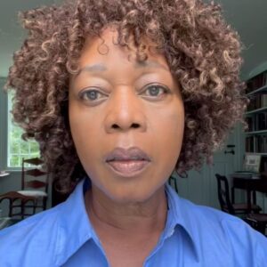 Alfre Woodard Instagram - My Ancestors said “Freedom ain’t free, U gotta stand up & protect it Everyday.” I’m standing for all Women  Girls’ w/ @VP @POTUS