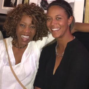 Alfre Woodard Instagram - @yourmomcares #KissAMom

Because they are, I am. Kisses and Caring to all the Children and all the Moms everyday, from
@mavispence @dreadfulduncan‘s Mom.
#childrensmentalhealth