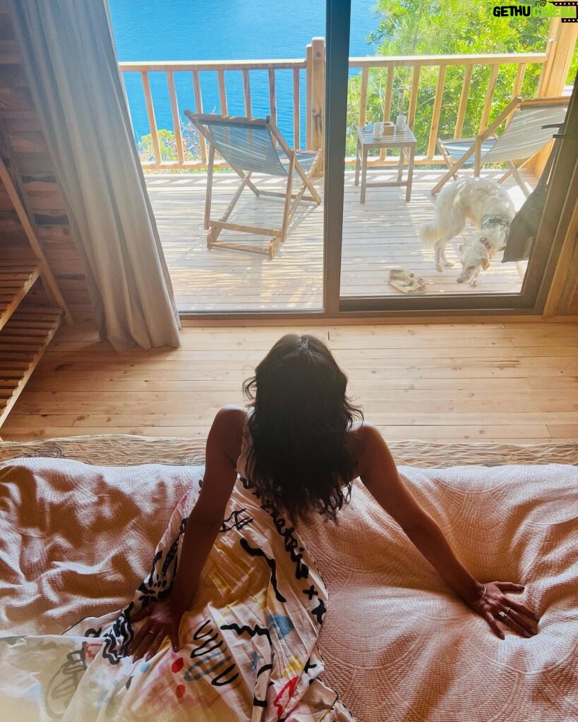 Algı Eke Instagram - Love🪬 …. #bestplacestogo #namaste @flavia.hotel @neslitukendi 📸