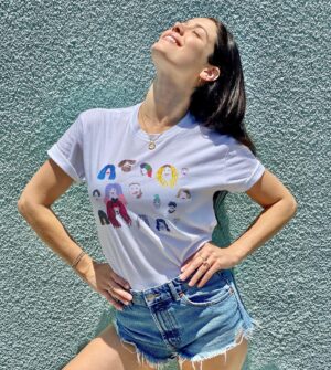 Ali Cobrin Instagram - 📍@isteppedinshirt You may know my girl @evieslutnick as the little cutie in Neighbors & now she has us all stepping in shirts! 50% of proceeds go to American Cancer Society bc she is an 👼🏻amongst us 🙌🏻