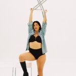 Ali Tate Cutler Instagram - I realized I became a conspiracy theorist around 2005 when I saw how much people were bought in ✅ subscribed ✅ and psyoped ✅… by the diet industry. If you look behind the curtain with ideas and sells that smell fishy, you’ll find someone that profits 💰 that alone should keep you in the “unapologetically me” vibe