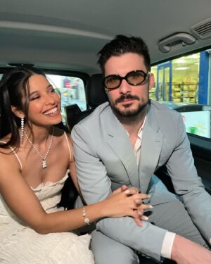 Alia Chergui Instagram - J’ai retrouvé ça dans mon album 🖤 @alisunaoff

3