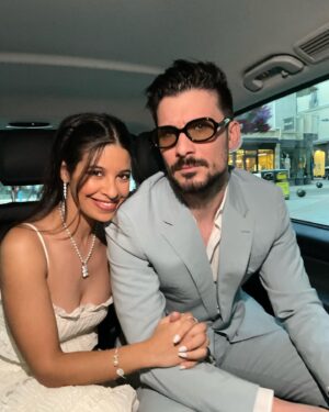 Alia Chergui Instagram - J’ai retrouvé ça dans mon album 🖤 @alisunaoff

3