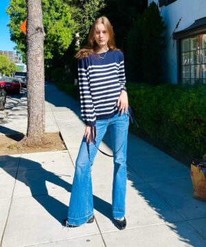 Alice Evans Instagram - Quick groceries run - but make it fashion! 

Swipe all the way right for the oh so cute little helper! 

#ellabetsi
#elsiemarigold 
#traderjoes 

Ella is wearing a top from Zara - almost vintage - prob about 10 years old; Yanulk jeans with front and back pockets from 2003; vintage Chanel black flats from the 1990s. ( I think!) 

Elsie is wearing her old navy leggings from a few days ago; her fave t-shirt and her vans. Cos that’s the way she rolls. 😍

Thank you for indulging me! 

❤️❤️❤️❤️❤️❤️❤️❤️❤️