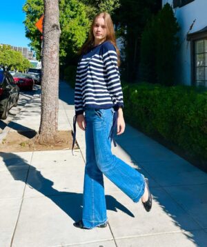 Alice Evans Instagram - Quick groceries run - but make it fashion! 

Swipe all the way right for the oh so cute little helper! 

#ellabetsi
#elsiemarigold 
#traderjoes 

Ella is wearing a top from Zara - almost vintage - prob about 10 years old; Yanulk jeans with front and back pockets from 2003; vintage Chanel black flats from the 1990s. ( I think!) 

Elsie is wearing her old navy leggings from a few days ago; her fave t-shirt and her vans. Cos that’s the way she rolls. 😍

Thank you for indulging me! 

❤️❤️❤️❤️❤️❤️❤️❤️❤️