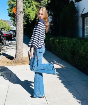 Alice Evans Instagram - Quick groceries run - but make it fashion! 

Swipe all the way right for the oh so cute little helper! 

#ellabetsi
#elsiemarigold 
#traderjoes 

Ella is wearing a top from Zara - almost vintage - prob about 10 years old; Yanulk jeans with front and back pockets from 2003; vintage Chanel black flats from the 1990s. ( I think!) 

Elsie is wearing her old navy leggings from a few days ago; her fave t-shirt and her vans. Cos that’s the way she rolls. 😍

Thank you for indulging me! 

❤️❤️❤️❤️❤️❤️❤️❤️❤️