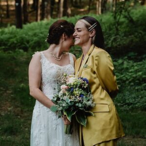 Alice Kremelberg Instagram - Absolutely adore you, bestest friend forever 💛 @katinamax 
.
.
 (sisters? We’re close!….but really she is my sister, I know it’s confusing bc I’m queer 😹)
.
.
📸 @christine_ashburn_photography