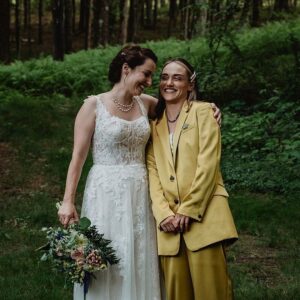 Alice Kremelberg Instagram - Absolutely adore you, bestest friend forever 💛 @katinamax 
.
.
 (sisters? We’re close!….but really she is my sister, I know it’s confusing bc I’m queer 😹)
.
.
📸 @christine_ashburn_photography