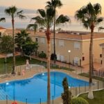 Alice Bendová Instagram - 🌴🌴🌴Přátelé, VELIKONOCE v jednom z našich apartmánů na Tenerife jsou VOLNÉ. Ráda se tam o Vás postarám❤️🐠🐠🐠🌴🌴🌴🌴 🐠🌴Pište na veselaalice@seznam.cz🐠🌴 Foto a video by @real.estatevideography.cz #tenerife #easter #holiday #rent #apartmentforrent #family #relax
