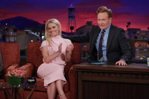 Alice Eve Instagram - Thank you @michaelashton for letting me do a terrible impression of you for my story on @teamcoco last night. & sorryyyyy 😘