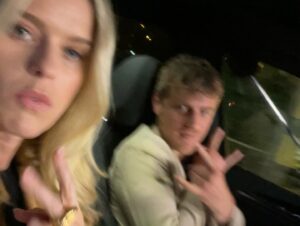 Alice Eve Instagram - Making The Lovers in IRELAND 🇮🇪 which is now on tv in America 🇺🇸 too